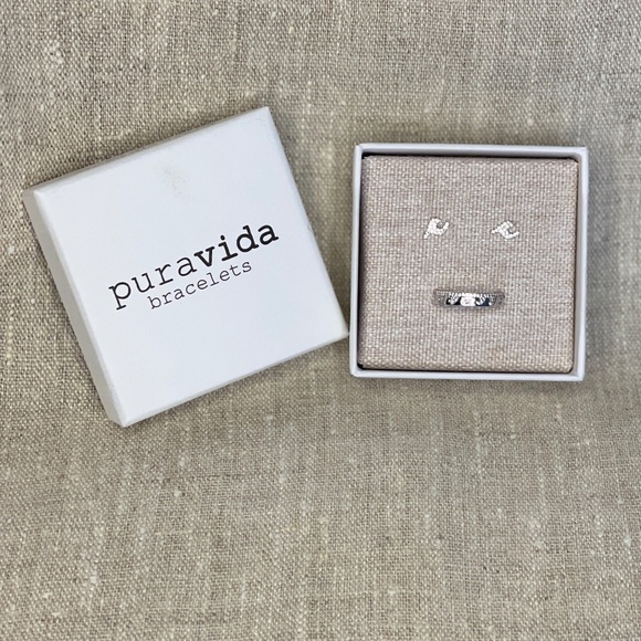 Pura Vida Crystal Wave Earrings & Size 7 Ring Set - Picture 3 of 5
